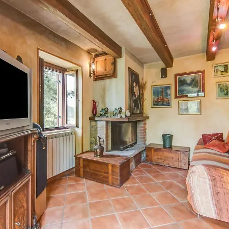 Comfy In Montone With Private Pool And Garden 公寓 *