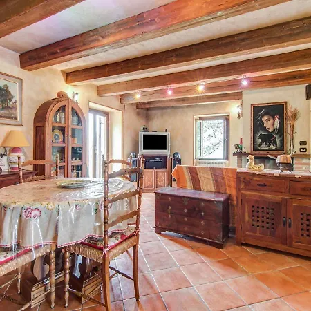 公寓 Comfy In Montone With Private Pool And Garden