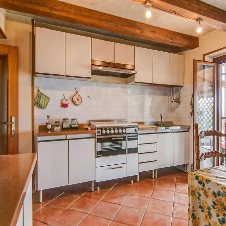 Comfy In Montone With Private Pool And Garden * 蒙托内